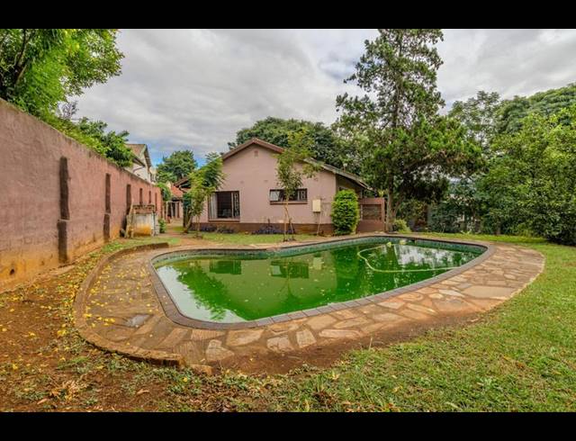 9 BEDROOM HOUSE FOR SALE IN SCOTTSVILLE